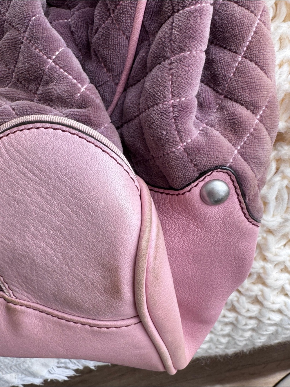 Hard to Find Juicy Couture Quilted Daydreamer Bag with Embroidered Logo - Picture 8 of 14